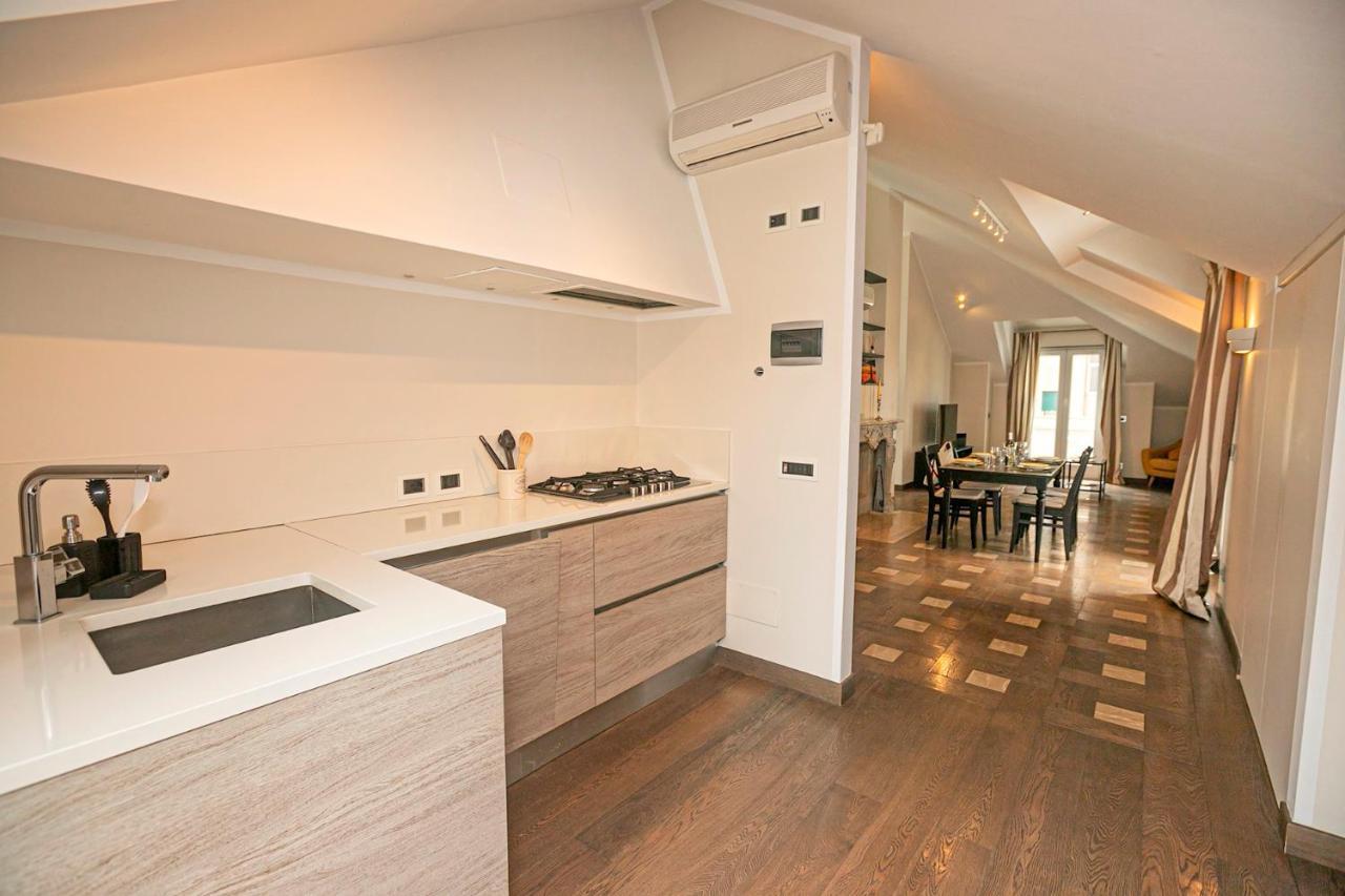 Real Italian Estate - Penthouse Appartement Genua Buitenkant foto