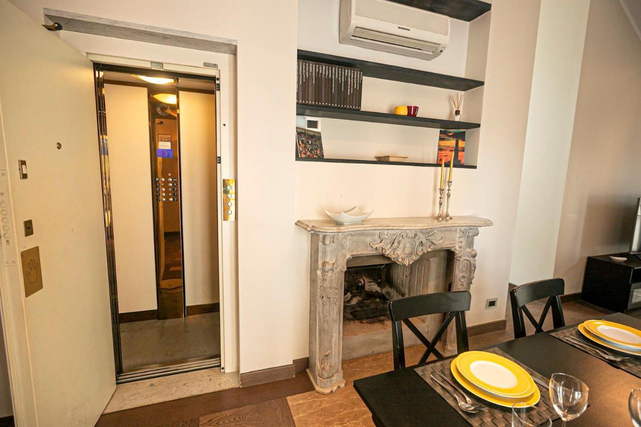 Real Italian Estate - Penthouse Appartement Genua Buitenkant foto